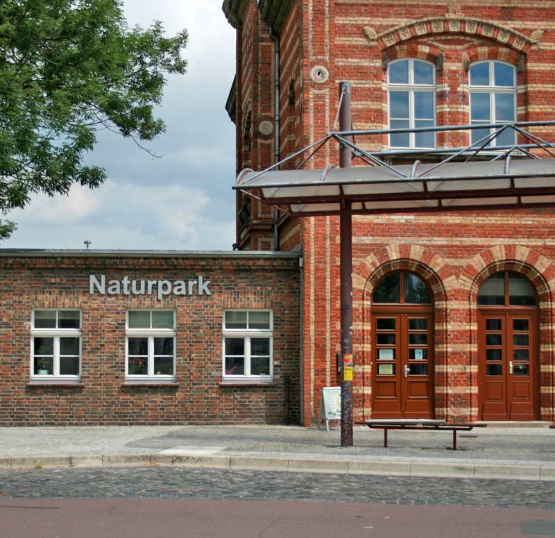 Informationszentrum Bahnhof Bernburg Informationszentrum Bahnhof Bernburg