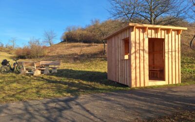 Errichtung einer Schutzhütte für Wanderer und Radfahrer am Kirschberg in Könnern